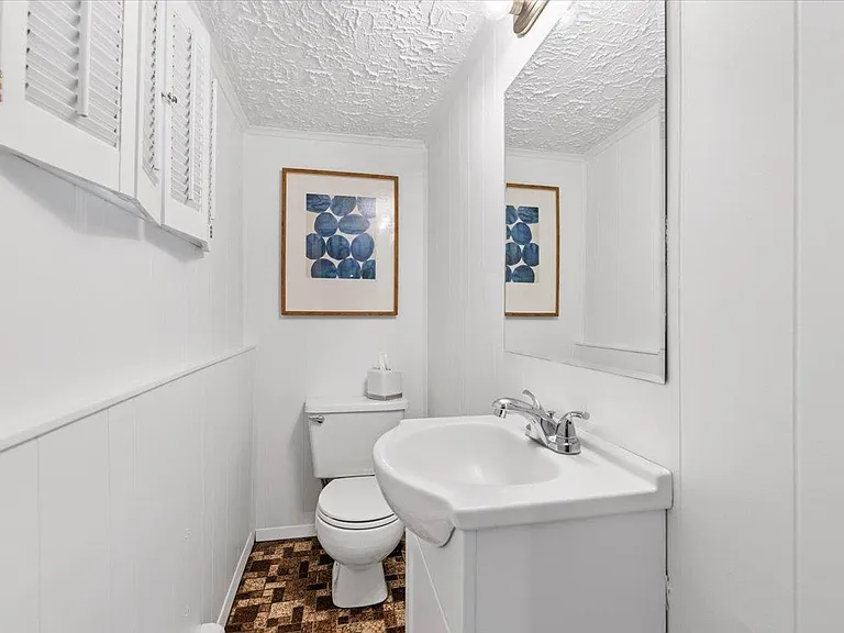11 Halcourt Dr — Photo 5