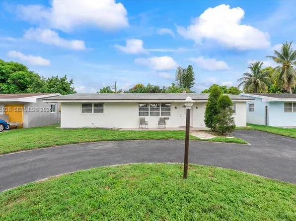 8310 NW 10th St, Pembroke Pines, FL 33024