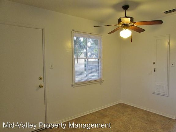 3rd image of 308 W Feemster Ave