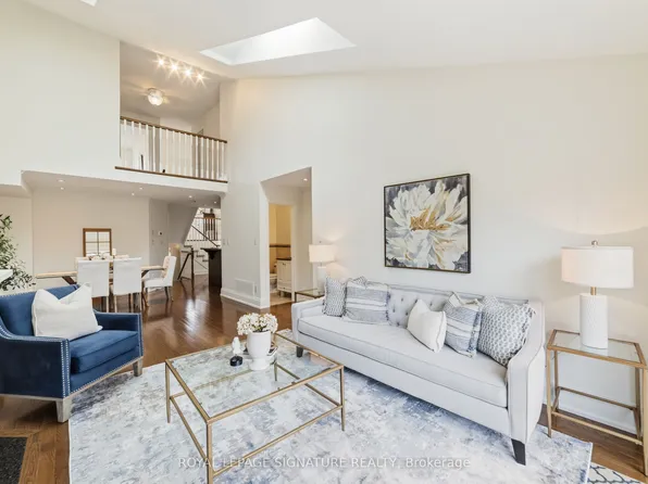 223 Rebecca St #41, Oakville, ON L6K 3Y2