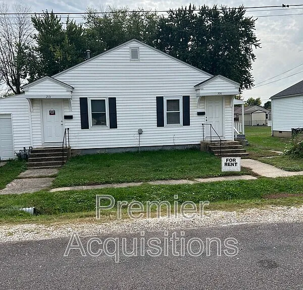208 E Bland St — Photo 1