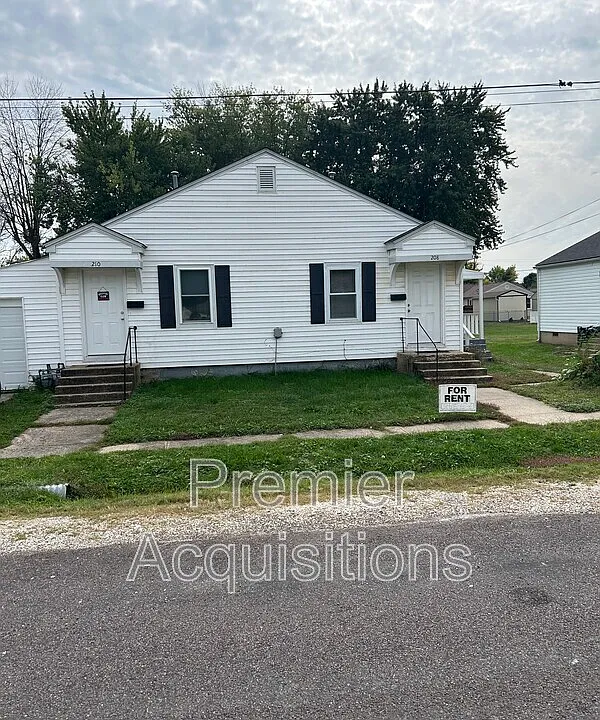 208 E Bland St