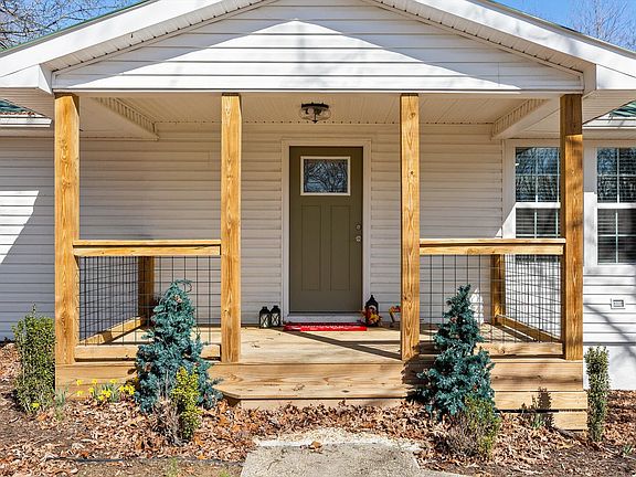 2nd image of 120 Dennis Rd