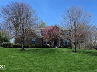 11716 Shadowwood Ct, Zionsville, IN 46077