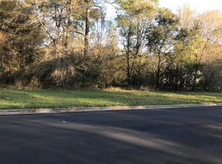 1407 River Pointe Dr, Albany, GA 31701