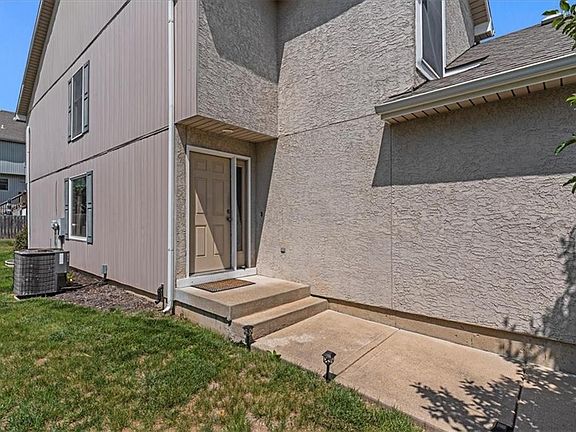 2nd image of 13028 Nebraska Ct
