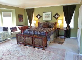 2915 Samarkand Dr #B, Santa Barbara, CA 93105