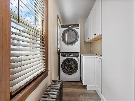 4th image of 62 Vernal St #3