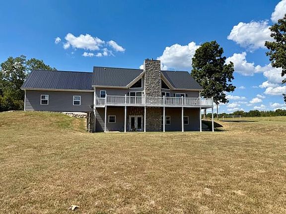 5th image of 22285 Midvale Road