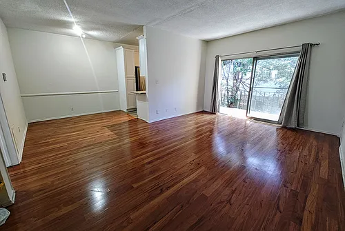 942 10th St #9 Photo 1