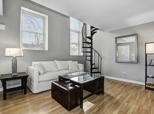 5 Center Ave APT 2, Morristown, NJ 07960