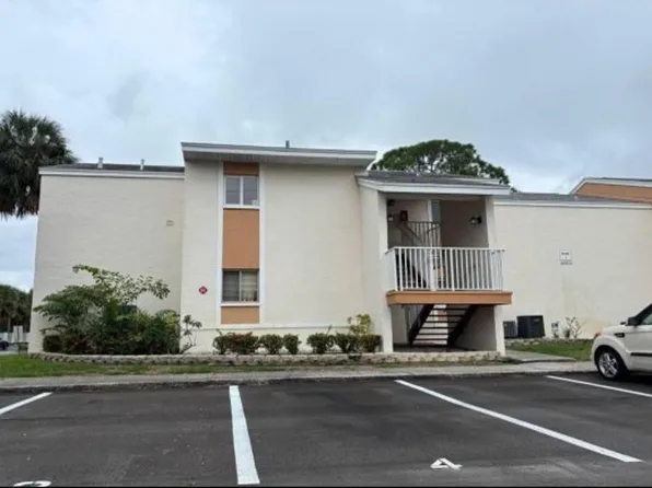 504 100th Ave N APT 101, Saint Petersburg, FL 33702