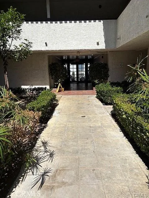 Building Photo - 18530 Hatteras St #326