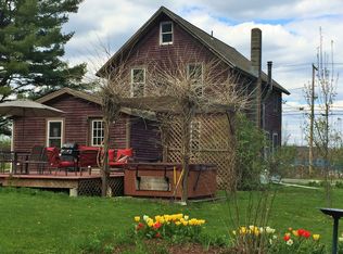 823 River Rd, Deerfield, MA 01342