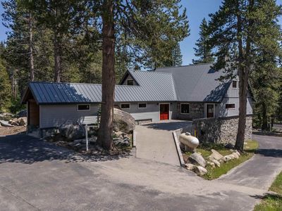 21149 Donner Pass Rd, Soda Springs, CA, 95728