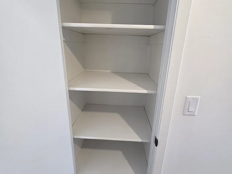 300 Dewey St #5 — Photo 10