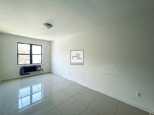 2nd image of 417 Gates Ave #4A