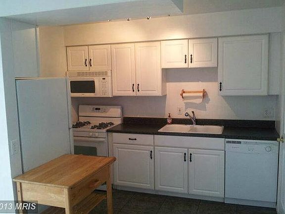 5th image of 3513 Beale Ct