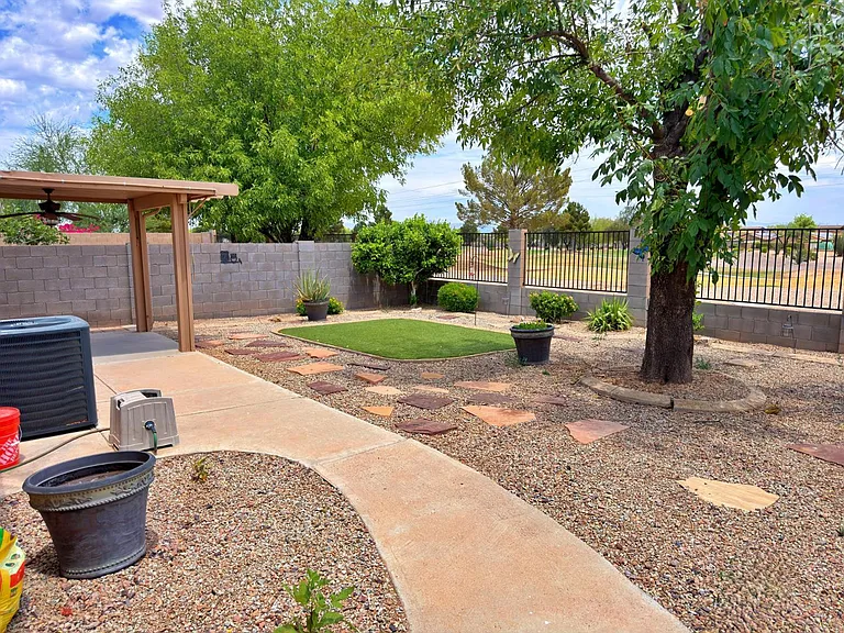 30479 N Bareback Trl — Photo 33