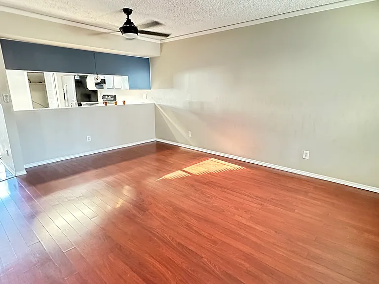 2838 E Beck Ln #3 — Photo 8