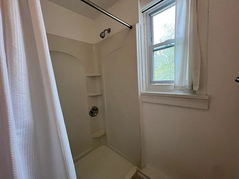 206 N Courtland St #B — Photo 7