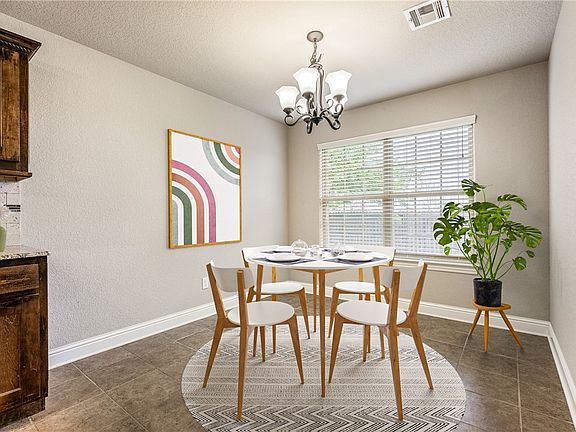 3rd image of 3002 SW Wargate Ave