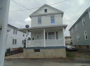 33 Templeton Ln, Plymouth, PA 18651