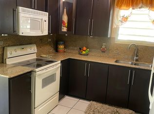 176 Calle Junipero Mari, Arecibo, PR 00612