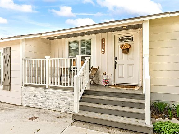 4th image of 115 N Conway
