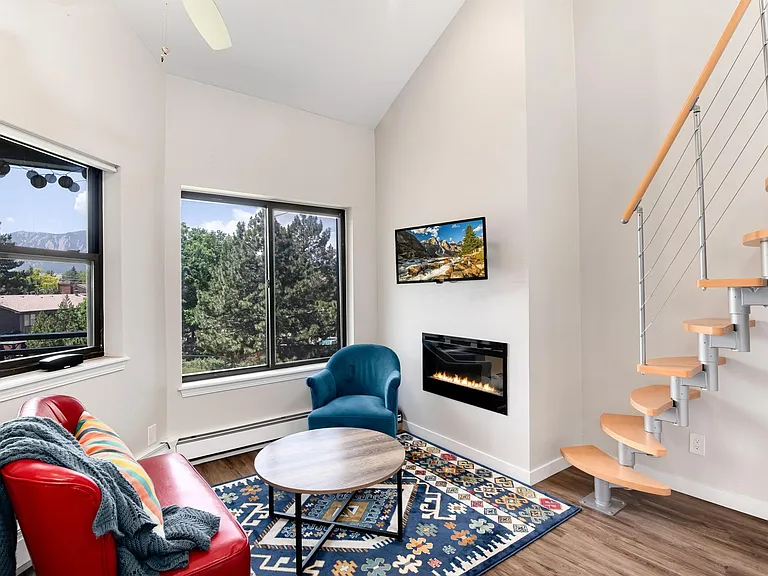 4990 Meredith Way #302 — Photo 1