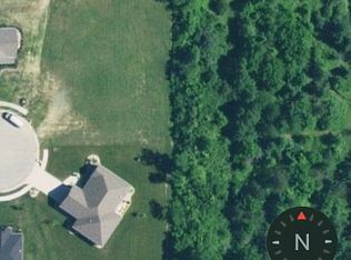 106 Bluestone Ct, Greenville, OH 45331