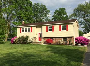 3378 Garnet Mine Rd, Garnet Valley, PA 19060