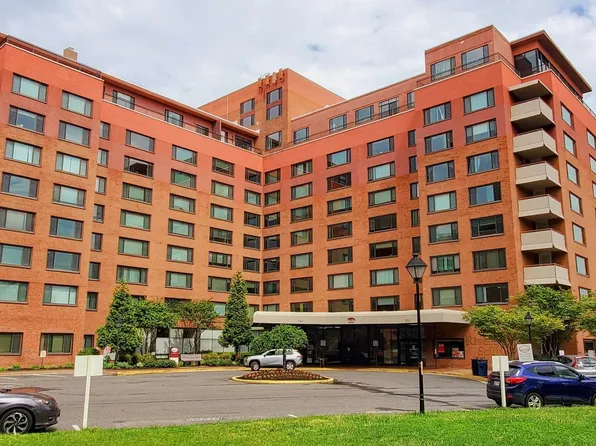 1011 Arlington Blvd APT 438, Arlington, VA 22209