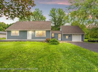 9450 Round Lake Rd, Laingsburg, MI 48848