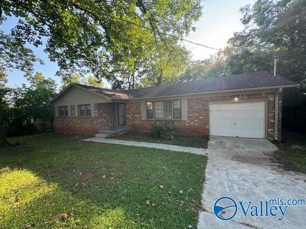 2204 Laverne Dr NW, Huntsville, AL 35810