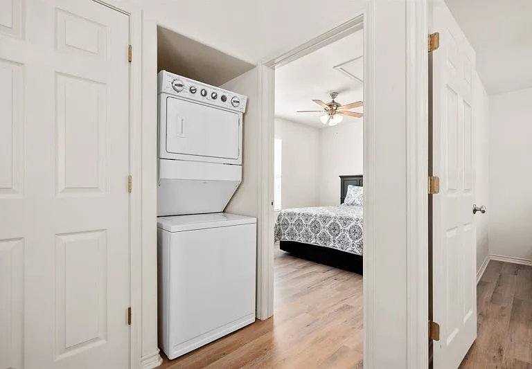 113 Gillespie #B — Photo 6