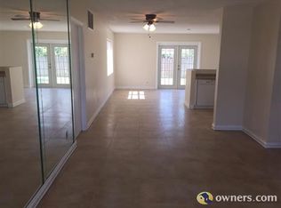 8240 NW 46th St, Lauderhill, FL 33351