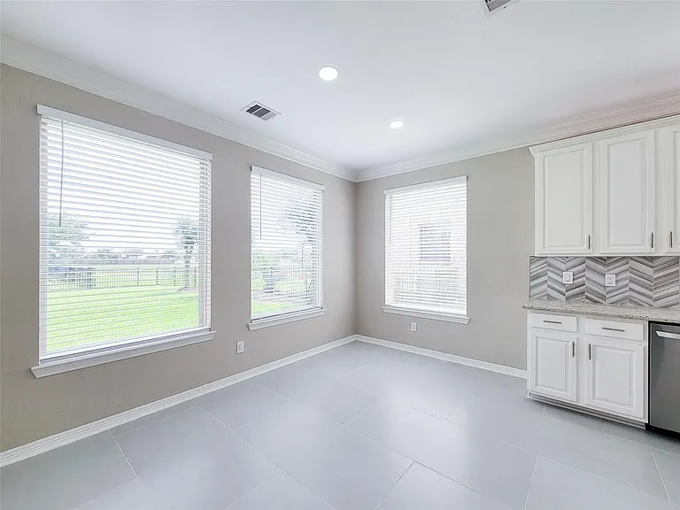 23111 Broad Springs Ct — Photo 14