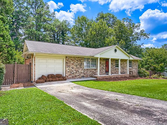 2nd image of 2723 Chamblee Tucker Rd
