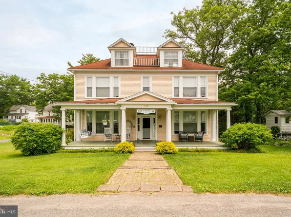 113 G St, Oakland, MD 21550