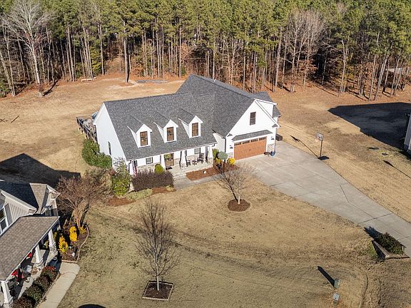 2nd image of 180 Elvenia Cir