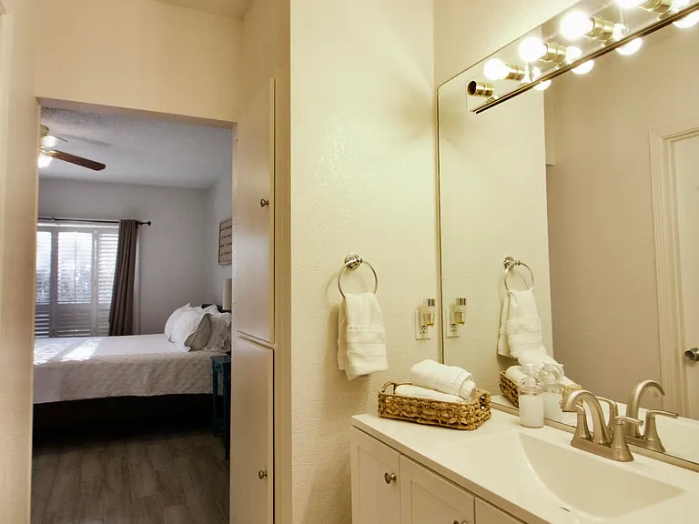 4614 N Stanton St #C17 — Photo 14