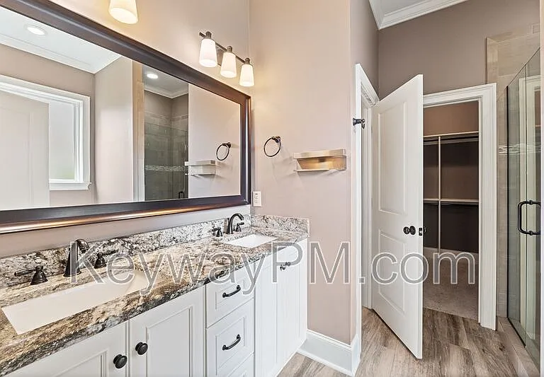507 Windermere St — Photo 14