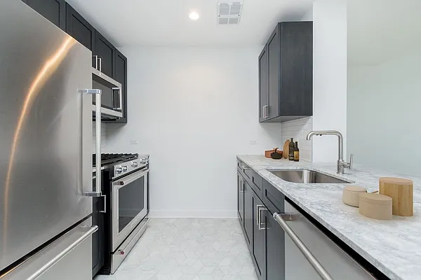 Rented by The Dermot Realty Management Company | media 36