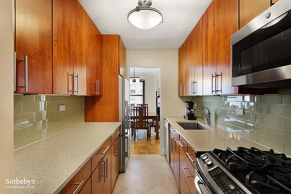 Sold by Sotheby's International Realty | media 4