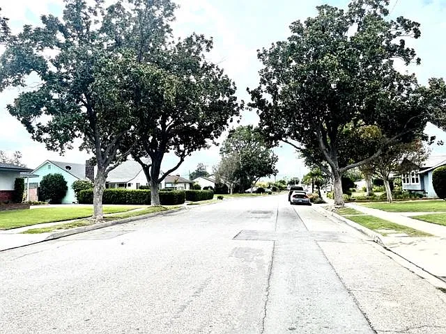 3 bed, 1902 sqft, $3,680 — Photo 4
