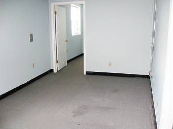 4th image of 1485 S Main St