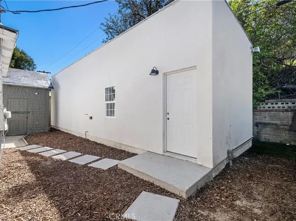 10808 Sarah St, North Hollywood, CA 91602