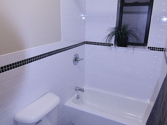 4th image of 3931 24th St APT 1