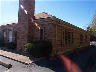 3rd image of 7821 N Dixie Dr